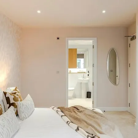 Quiet Corner Apartment Villeurbanne
